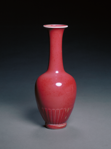 明宣德青花海水白龙纹扁瓶新00128098  清乾隆乾隆款胭脂红,蓝地轧道